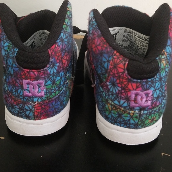 DC shoes - Picture 3 of 4